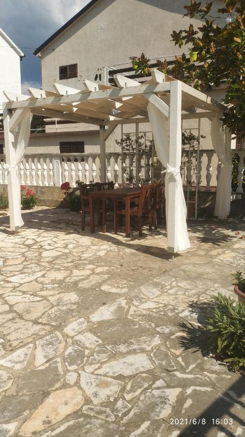 Diklo Beach Apartments Robert & Renata 扎达尔 外观 照片