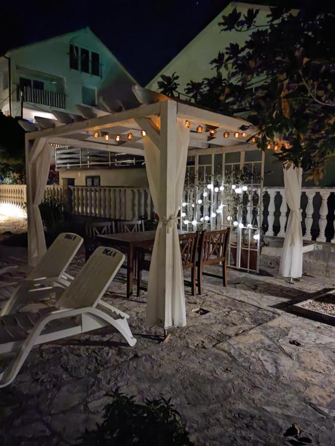 Diklo Beach Apartments Robert & Renata 扎达尔 外观 照片