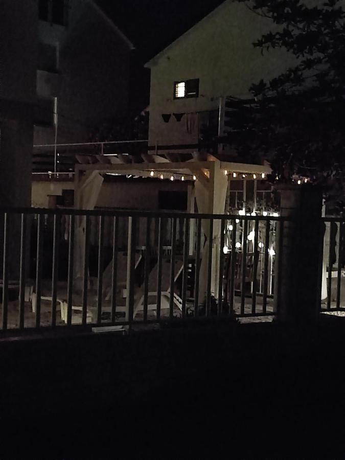 Diklo Beach Apartments Robert & Renata 扎达尔 外观 照片