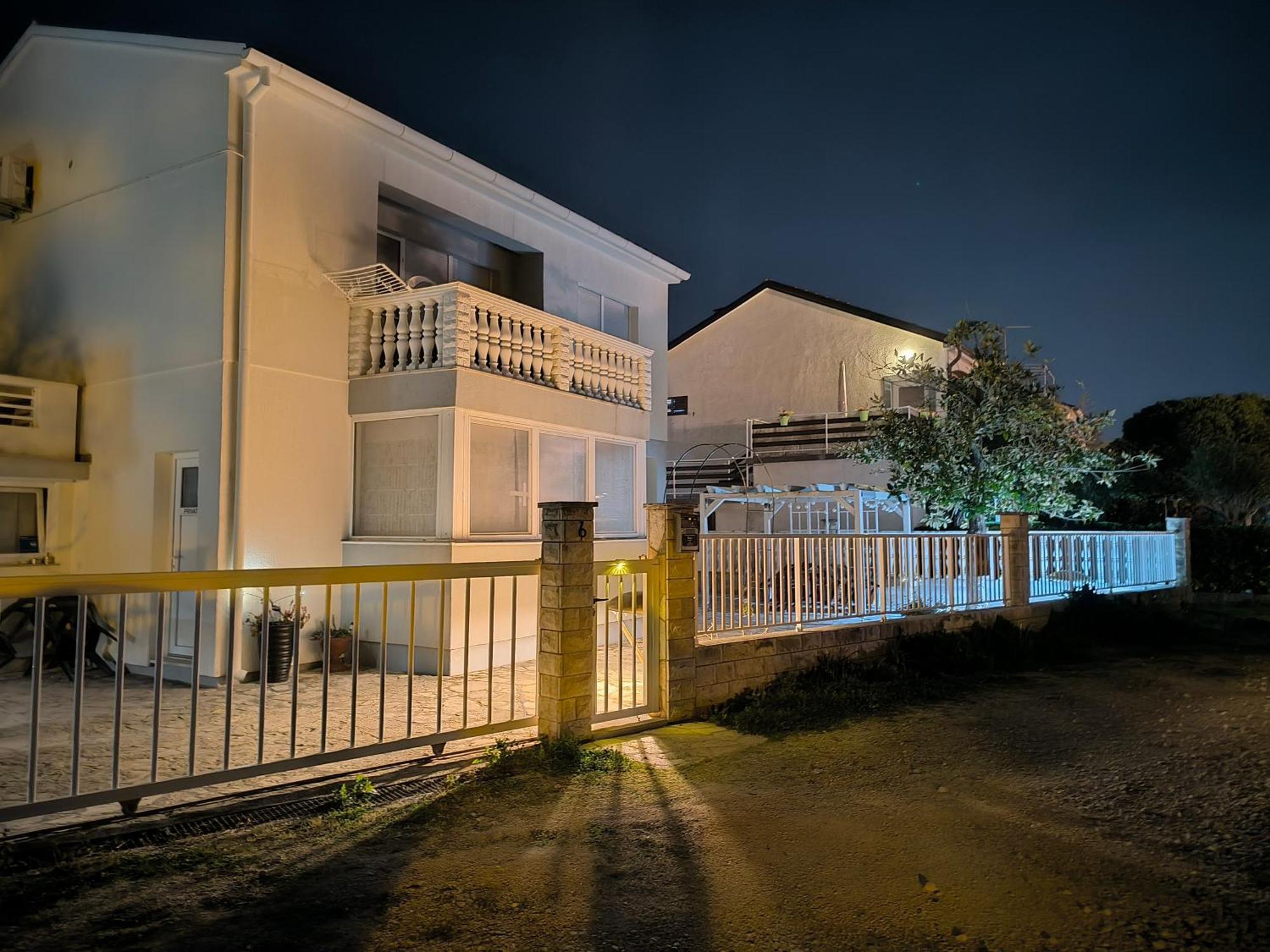 Diklo Beach Apartments Robert & Renata 扎达尔 外观 照片